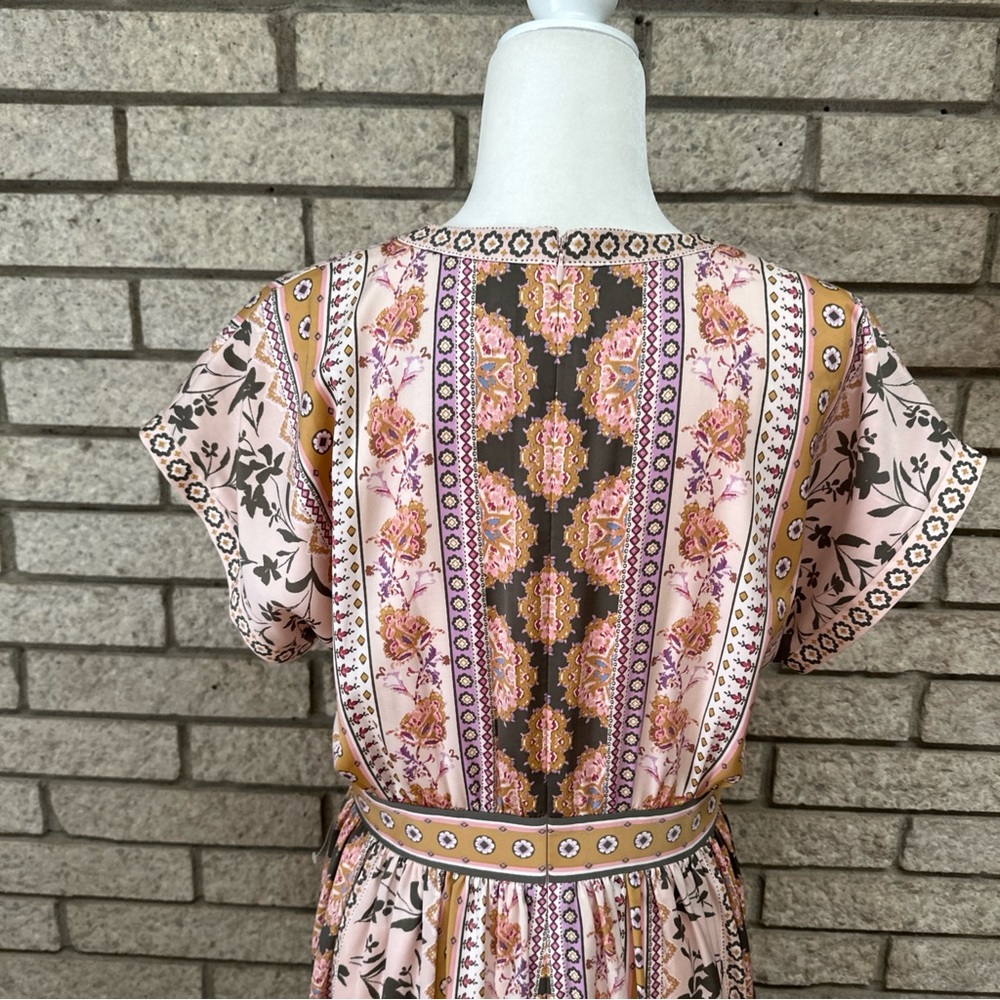 Nwt Gal Meets Glam Stunning Floral Dress Size 8 - Picture 10 of 14